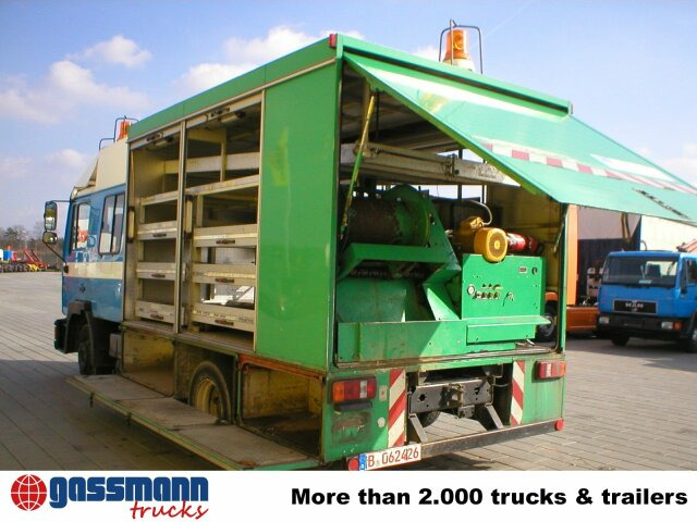 MAN Spülwagen - Vakum kamion: slika MAN Spülwagen - Vakum kamion MAN Spülwagen - Vakum kamion: slika MAN Spülwagen - Vakum kamion