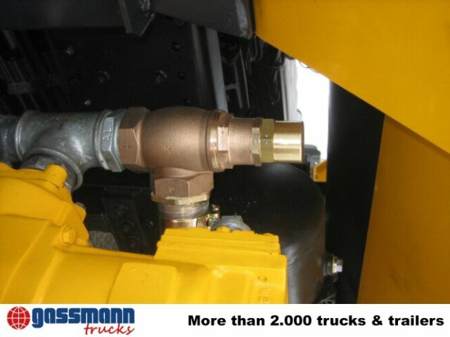 MAN TGA 26.430 6x6 - Kamion cisterna: slika MAN TGA 26.430 6x6 - Kamion cisterna MAN TGA 26.430 6x6 - Kamion cisterna: slika MAN TGA 26.430 6x6 - Kamion cisterna