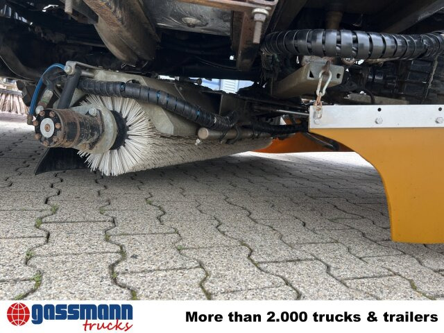 MAN TGM 13.280 4X4 BL, Kehhrmaschine Nothelfer Kobit - Cestovna čistilica: slika MAN TGM 13.280 4X4 BL, Kehhrmaschine Nothelfer Kobit - Cestovna čistilica MAN TGM 13.280 4X4 BL, Kehhrmaschine Nothelfer Kobit - Cestovna čistilica: slika MAN TGM 13.280 4X4 BL, Kehhrmaschine Nothelfer Kobit - Cestovna čistilica