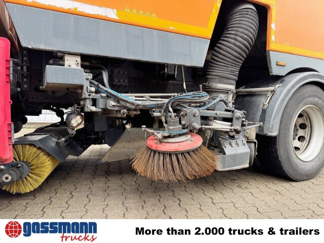 MAN TGM 18.250 4X2 BB, Kehrmaschine Brock SL200/2 - Cestovna čistilica: slika MAN TGM 18.250 4X2 BB, Kehrmaschine Brock SL200/2 - Cestovna čistilica MAN TGM 18.250 4X2 BB, Kehrmaschine Brock SL200/2 - Cestovna čistilica: slika MAN TGM 18.250 4X2 BB, Kehrmaschine Brock SL200/2 - Cestovna čistilica