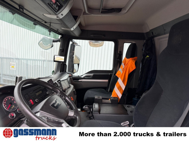 MAN TGS 26.440 6x2-4 BL, Lenk-/Liftachse, ADR, - Kamion cisterna: slika MAN TGS 26.440 6x2-4 BL, Lenk-/Liftachse, ADR, - Kamion cisterna MAN TGS 26.440 6x2-4 BL, Lenk-/Liftachse, ADR, - Kamion cisterna: slika MAN TGS 26.440 6x2-4 BL, Lenk-/Liftachse, ADR, - Kamion cisterna