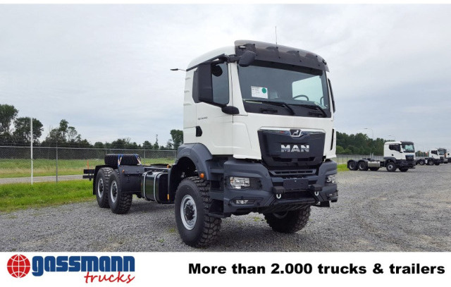 MAN TGS 33.440 6x6 BB CH, Euro2, Einzelbereifung - Kamion-šasija: slika MAN TGS 33.440 6x6 BB CH, Euro2, Einzelbereifung - Kamion-šasija MAN TGS 33.440 6x6 BB CH, Euro2, Einzelbereifung - Kamion-šasija: slika MAN TGS 33.440 6x6 BB CH, Euro2, Einzelbereifung - Kamion-šasija