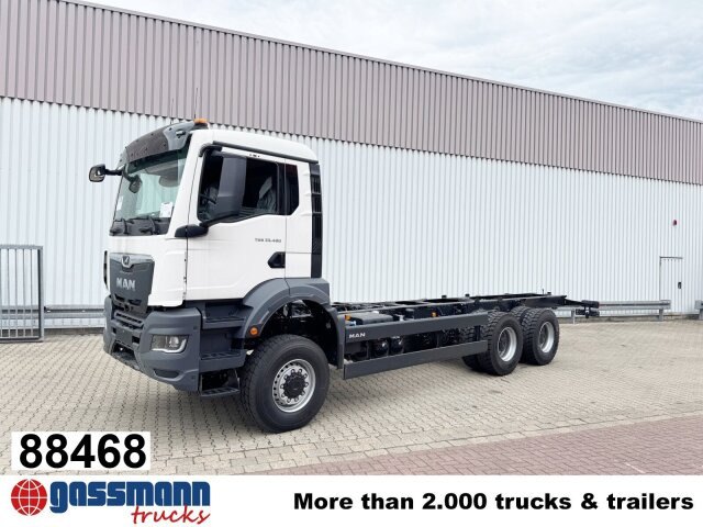 MAN TGS 33.480 6x6 BB CH, Hohe Bauart, Nebenantrieb - Kamion-šasija: slika MAN TGS 33.480 6x6 BB CH, Hohe Bauart, Nebenantrieb - Kamion-šasija MAN TGS 33.480 6x6 BB CH, Hohe Bauart, Nebenantrieb - Kamion-šasija: slika MAN TGS 33.480 6x6 BB CH, Hohe Bauart, Nebenantrieb - Kamion-šasija