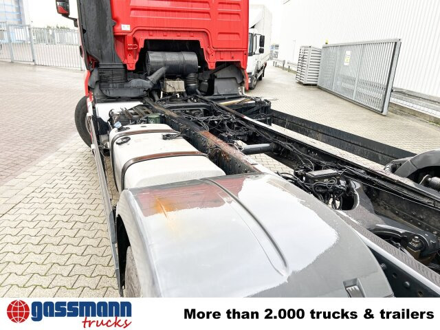 MAN TGX 26.440 6x2-2 LL, Lenk-Liftachse - Kamion-šasija: slika MAN TGX 26.440 6x2-2 LL, Lenk-Liftachse - Kamion-šasija MAN TGX 26.440 6x2-2 LL, Lenk-Liftachse - Kamion-šasija: slika MAN TGX 26.440 6x2-2 LL, Lenk-Liftachse - Kamion-šasija