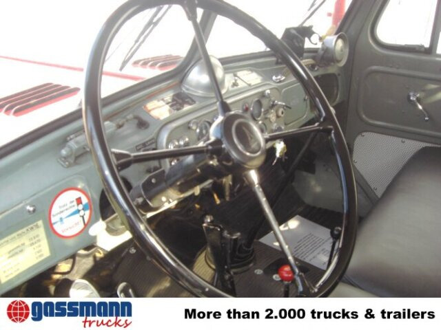 Magirus Deutz Magirus Uranus 250D 22 KW16 - Vatrogasno vozilo, Kamion s kranom: slika Magirus Deutz Magirus Uranus 250D 22 KW16 - Vatrogasno vozilo, Kamion s kranom Magirus Deutz Magirus Uranus 250D 22 KW16 - Vatrogasno vozilo, Kamion s kranom: slika Magirus Deutz Magirus Uranus 250D 22 KW16 - Vatrogasno vozilo, Kamion s kranom