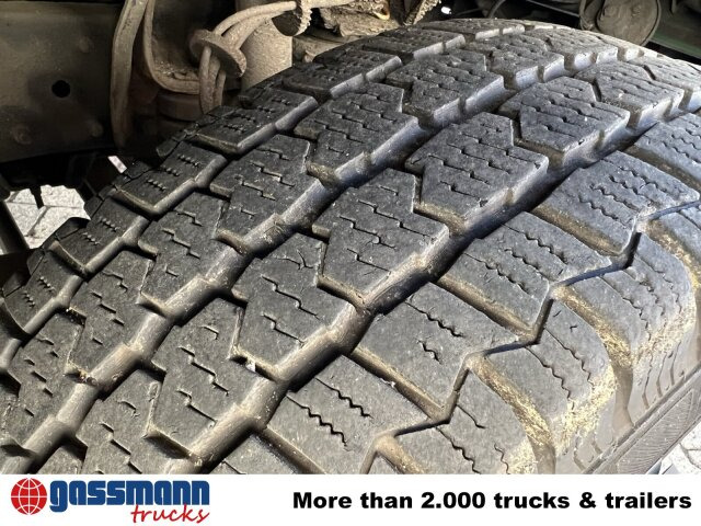 Mercedes-Benz 711 D-KA 4x2, Standklima, 11-Sitze, 2 x on stock - Minibus, Putnički kombi: slika Mercedes-Benz 711 D-KA 4x2, Standklima, 11-Sitze, 2 x on stock - Minibus, Putnički kombi Mercedes-Benz 711 D-KA 4x2, Standklima, 11-Sitze, 2 x on stock - Minibus, Putnički kombi: slika Mercedes-Benz 711 D-KA 4x2, Standklima, 11-Sitze, 2 x on stock - Minibus, Putnički kombi