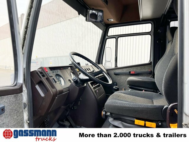 Mercedes-Benz 711 D-KA 4x2, Standklima, 11-Sitze, 2 x on stock - Kamion sandučar: slika Mercedes-Benz 711 D-KA 4x2, Standklima, 11-Sitze, 2 x on stock - Kamion sandučar Mercedes-Benz 711 D-KA 4x2, Standklima, 11-Sitze, 2 x on stock - Kamion sandučar: slika Mercedes-Benz 711 D-KA 4x2, Standklima, 11-Sitze, 2 x on stock - Kamion sandučar