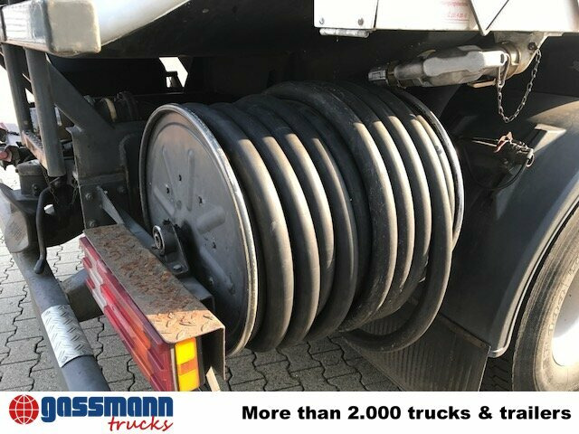 Mercedes-Benz Actros 1841 L 4x2, Esterer Tankaufbau ca. - Kamion cisterna: slika Mercedes-Benz Actros 1841 L 4x2, Esterer Tankaufbau ca. - Kamion cisterna Mercedes-Benz Actros 1841 L 4x2, Esterer Tankaufbau ca. - Kamion cisterna: slika Mercedes-Benz Actros 1841 L 4x2, Esterer Tankaufbau ca. - Kamion cisterna