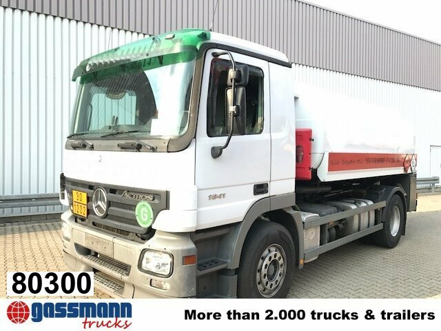Mercedes-Benz Actros 1841 L 4x2, Esterer Tankaufbau ca. - Kamion cisterna: slika Mercedes-Benz Actros 1841 L 4x2, Esterer Tankaufbau ca. - Kamion cisterna Mercedes-Benz Actros 1841 L 4x2, Esterer Tankaufbau ca. - Kamion cisterna: slika Mercedes-Benz Actros 1841 L 4x2, Esterer Tankaufbau ca. - Kamion cisterna