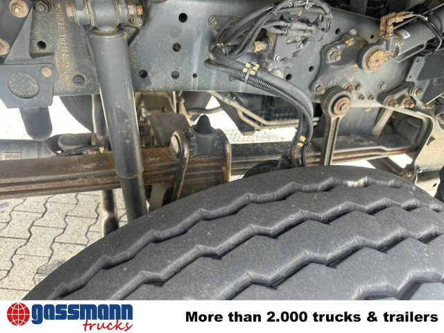 Kamion-šasija Mercedes-Benz Actros 3348 AK 6x6: slika Kamion-šasija Mercedes-Benz Actros 3348 AK 6x6
