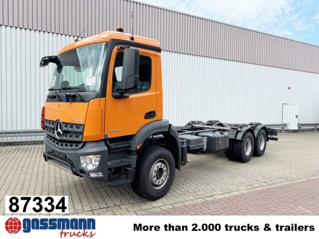 Mercedes-Benz Arocs 2633 6x4, 2x Nebenantrieb - Kamion-šasija: slika Mercedes-Benz Arocs 2633 6x4, 2x Nebenantrieb - Kamion-šasija Mercedes-Benz Arocs 2633 6x4, 2x Nebenantrieb - Kamion-šasija: slika Mercedes-Benz Arocs 2633 6x4, 2x Nebenantrieb - Kamion-šasija
