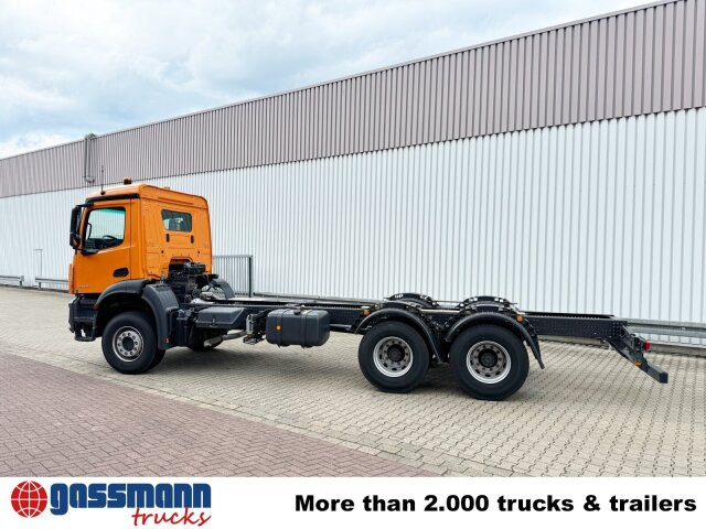 Mercedes-Benz Arocs 2633 6x4, 2x Nebenantrieb - Kamion-šasija: slika Mercedes-Benz Arocs 2633 6x4, 2x Nebenantrieb - Kamion-šasija Mercedes-Benz Arocs 2633 6x4, 2x Nebenantrieb - Kamion-šasija: slika Mercedes-Benz Arocs 2633 6x4, 2x Nebenantrieb - Kamion-šasija