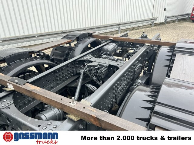 Mercedes-Benz Arocs 3340/46 A 6x6, Grounder - Kamion-šasija: slika Mercedes-Benz Arocs 3340/46 A 6x6, Grounder - Kamion-šasija Mercedes-Benz Arocs 3340/46 A 6x6, Grounder - Kamion-šasija: slika Mercedes-Benz Arocs 3340/46 A 6x6, Grounder - Kamion-šasija