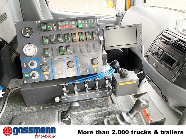 Mercedes-Benz Atego 1324 4x2, Kehrmaschine Explorer 8 - Cestovna čistilica: slika Mercedes-Benz Atego 1324 4x2, Kehrmaschine Explorer 8 - Cestovna čistilica Mercedes-Benz Atego 1324 4x2, Kehrmaschine Explorer 8 - Cestovna čistilica: slika Mercedes-Benz Atego 1324 4x2, Kehrmaschine Explorer 8 - Cestovna čistilica
