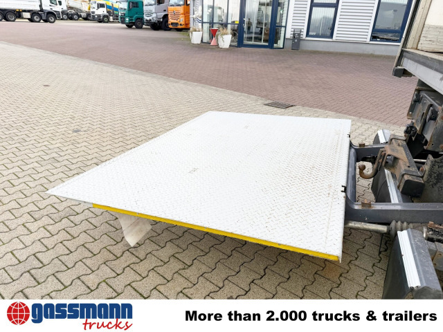 Mercedes-Benz Atego 1330 4x4, Iso-Koffer mit Heizung, LBW - Kamion sandučar: slika Mercedes-Benz Atego 1330 4x4, Iso-Koffer mit Heizung, LBW - Kamion sandučar Mercedes-Benz Atego 1330 4x4, Iso-Koffer mit Heizung, LBW - Kamion sandučar: slika Mercedes-Benz Atego 1330 4x4, Iso-Koffer mit Heizung, LBW - Kamion sandučar