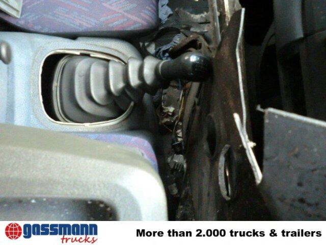 Kamion sandučar Mercedes-Benz Atego 815 4x2, UNFALL! Ersatzteilträger!: slika Kamion sandučar Mercedes-Benz Atego 815 4x2, UNFALL! Ersatzteilträger!