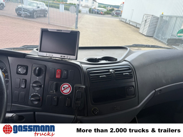 Mercedes-Benz Atego 818 L 4x2, Getränkekoffer, 2x AHK - Kamion sandučar: slika Mercedes-Benz Atego 818 L 4x2, Getränkekoffer, 2x AHK - Kamion sandučar Mercedes-Benz Atego 818 L 4x2, Getränkekoffer, 2x AHK - Kamion sandučar: slika Mercedes-Benz Atego 818 L 4x2, Getränkekoffer, 2x AHK - Kamion sandučar