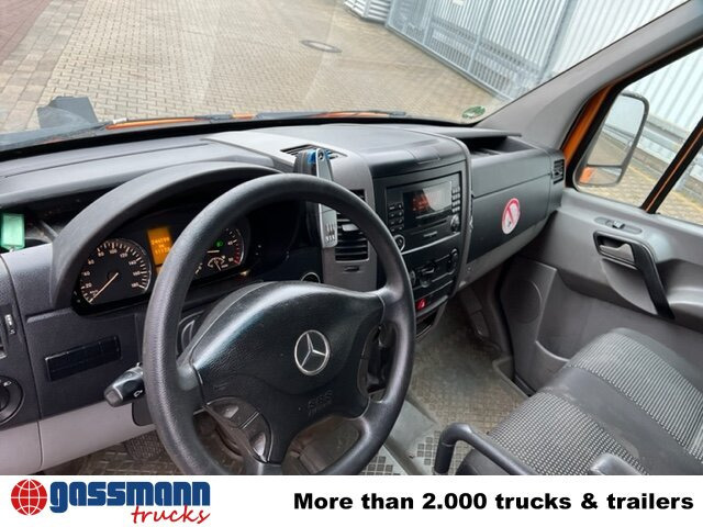 Mercedes-Benz Sprinter 515 CDI 4x2 - Furgon: slika Mercedes-Benz Sprinter 515 CDI 4x2 - Furgon Mercedes-Benz Sprinter 515 CDI 4x2 - Furgon: slika Mercedes-Benz Sprinter 515 CDI 4x2 - Furgon