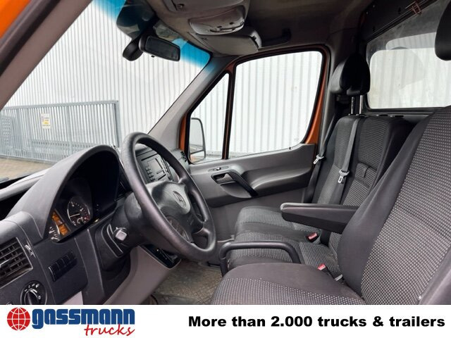 Mercedes-Benz Sprinter 515 CDI 4x2 - Furgon: slika Mercedes-Benz Sprinter 515 CDI 4x2 - Furgon Mercedes-Benz Sprinter 515 CDI 4x2 - Furgon: slika Mercedes-Benz Sprinter 515 CDI 4x2 - Furgon