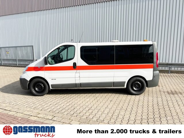 Renault Trafik 2.0 dCi115 4x2, Krankentransporter - Vozilo hitne pomoći: slika Renault Trafik 2.0 dCi115 4x2, Krankentransporter - Vozilo hitne pomoći Renault Trafik 2.0 dCi115 4x2, Krankentransporter - Vozilo hitne pomoći: slika Renault Trafik 2.0 dCi115 4x2, Krankentransporter - Vozilo hitne pomoći