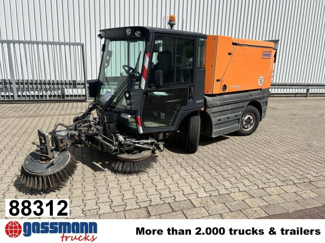 Schmidt Swingo Compact 200 4x2, Kehrmaschine - Cestovna čistilica: slika Schmidt Swingo Compact 200 4x2, Kehrmaschine - Cestovna čistilica Schmidt Swingo Compact 200 4x2, Kehrmaschine - Cestovna čistilica: slika Schmidt Swingo Compact 200 4x2, Kehrmaschine - Cestovna čistilica