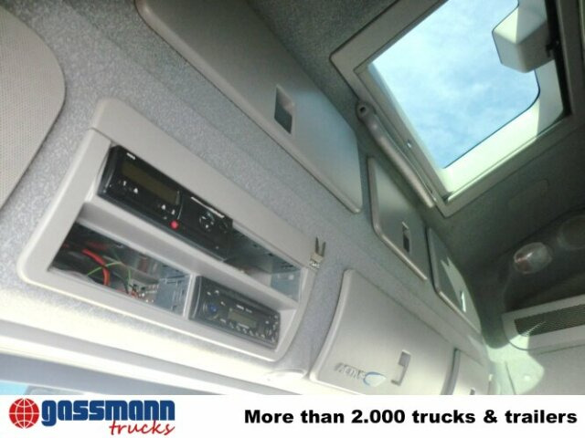 Tegljač Iveco Stralis 440S45T/P 4x2: slika Tegljač Iveco Stralis 440S45T/P 4x2