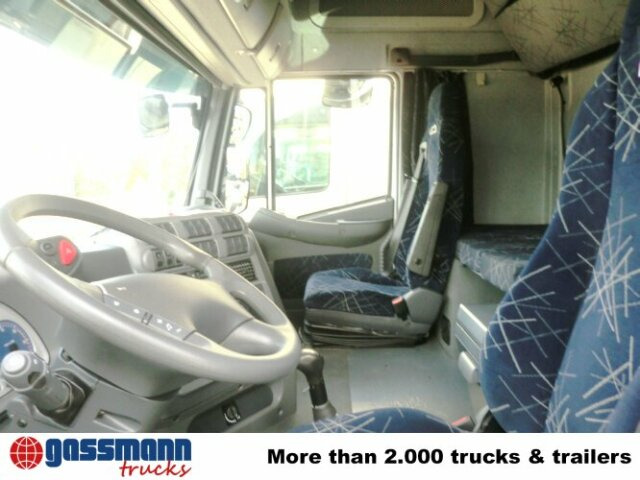 Tegljač Iveco Stralis 440S45T/P 4x2: slika Tegljač Iveco Stralis 440S45T/P 4x2