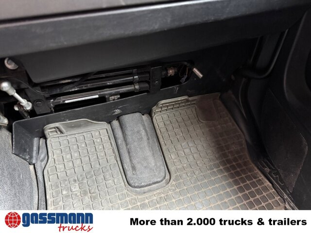 MAN TGX 18.360 4x2 BLS, Fahrschulausstattung - Tegljač: slika MAN TGX 18.360 4x2 BLS, Fahrschulausstattung - Tegljač MAN TGX 18.360 4x2 BLS, Fahrschulausstattung - Tegljač: slika MAN TGX 18.360 4x2 BLS, Fahrschulausstattung - Tegljač