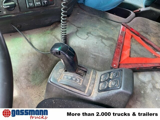 Volvo FM12-420 4x2 mit Heckkran Jonsered 1090, - Kiper, Kamion s kranom: slika Volvo FM12-420 4x2 mit Heckkran Jonsered 1090, - Kiper, Kamion s kranom Volvo FM12-420 4x2 mit Heckkran Jonsered 1090, - Kiper, Kamion s kranom: slika Volvo FM12-420 4x2 mit Heckkran Jonsered 1090, - Kiper, Kamion s kranom