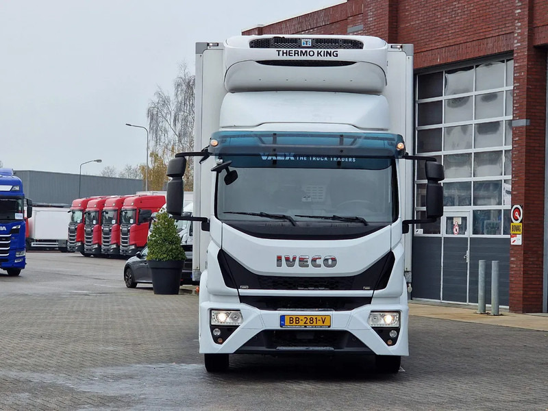 Iveco Eurocargo 120.250 4x2 - Thermoking T-800R Frigo - Loadlift - Euro 6 - Automatic - Izotermni kamion: slika Iveco Eurocargo 120.250 4x2 - Thermoking T-800R Frigo - Loadlift - Euro 6 - Automatic - Izotermni kamion Iveco Eurocargo 120.250 4x2 - Thermoking T-800R Frigo - Loadlift - Euro 6 - Automatic - Izotermni kamion: slika Iveco Eurocargo 120.250 4x2 - Thermoking T-800R Frigo - Loadlift - Euro 6 - Automatic - Izotermni kamion