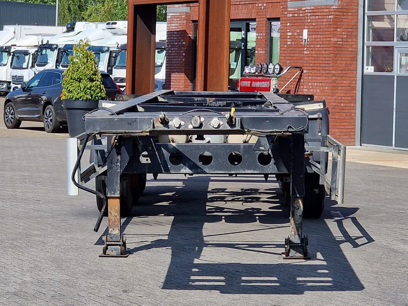 Latre Chassis - 3 axle BPW - Drum brakes - Transporter kontejnera/ Poluprikolica s izmjenjivim sanducima: slika Latre Chassis - 3 axle BPW - Drum brakes - Transporter kontejnera/ Poluprikolica s izmjenjivim sanducima Latre Chassis - 3 axle BPW - Drum brakes - Transporter kontejnera/ Poluprikolica s izmjenjivim sanducima: slika Latre Chassis - 3 axle BPW - Drum brakes - Transporter kontejnera/ Poluprikolica s izmjenjivim sanducima
