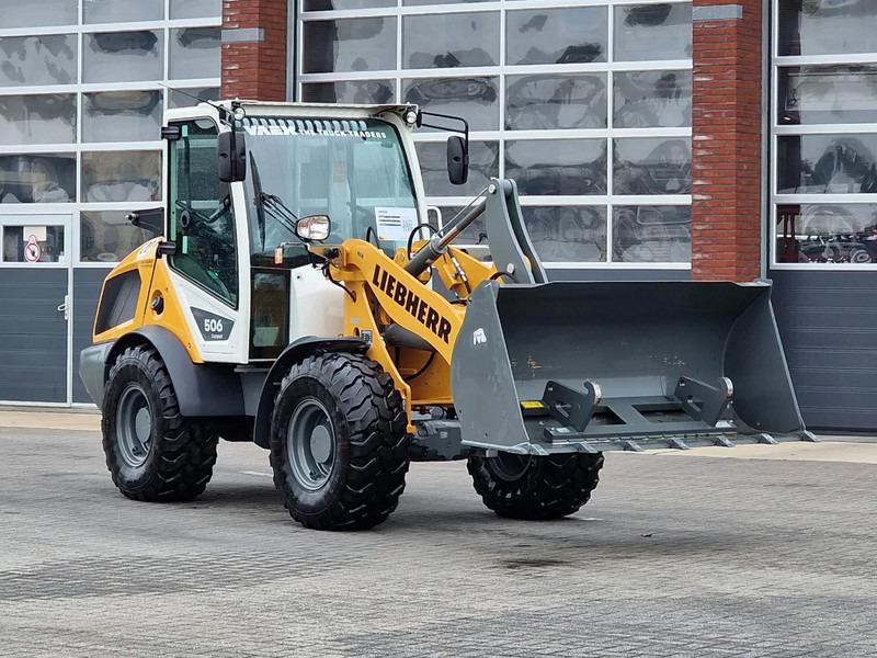Liebherr L506 compact - New - Bucket + pallet forks - 46 KW - Utovarivač na kotačima: slika Liebherr L506 compact - New - Bucket + pallet forks - 46 KW - Utovarivač na kotačima Liebherr L506 compact - New - Bucket + pallet forks - 46 KW - Utovarivač na kotačima: slika Liebherr L506 compact - New - Bucket + pallet forks - 46 KW - Utovarivač na kotačima
