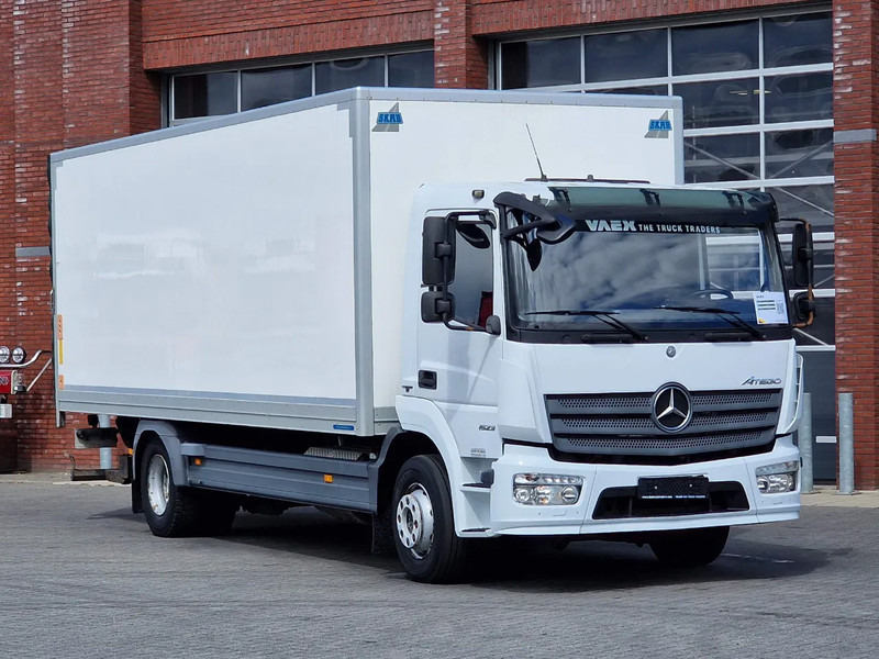 Mercedes-Benz Atego 4x2 - 170 KW/230PS - Box - Zepro loadlift - Euro 6 - Kamion sandučar: slika Mercedes-Benz Atego 4x2 - 170 KW/230PS - Box - Zepro loadlift - Euro 6 - Kamion sandučar Mercedes-Benz Atego 4x2 - 170 KW/230PS - Box - Zepro loadlift - Euro 6 - Kamion sandučar: slika Mercedes-Benz Atego 4x2 - 170 KW/230PS - Box - Zepro loadlift - Euro 6 - Kamion sandučar