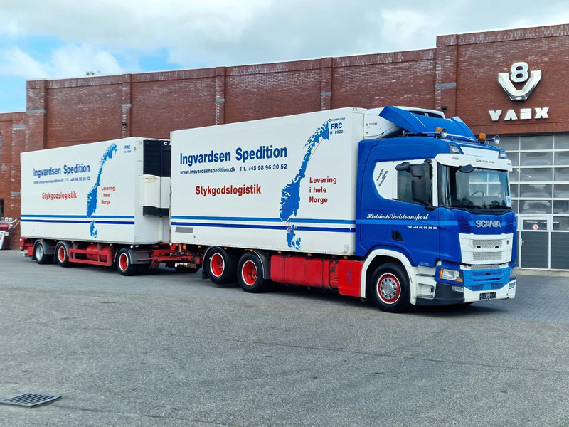 Scania R500 NGS B6X2NB / Trailer-Bygg 12-2004 / Frigobox Sidedoors / Rohrbahen / hooks - Kamion hladnjača: slika Scania R500 NGS B6X2NB / Trailer-Bygg 12-2004 / Frigobox Sidedoors / Rohrbahen / hooks - Kamion hladnjača Scania R500 NGS B6X2NB / Trailer-Bygg 12-2004 / Frigobox Sidedoors / Rohrbahen / hooks - Kamion hladnjača: slika Scania R500 NGS B6X2NB / Trailer-Bygg 12-2004 / Frigobox Sidedoors / Rohrbahen / hooks - Kamion hladnjača