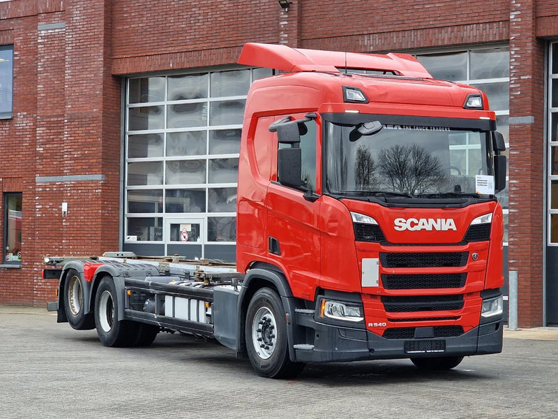 Scania R540 NGS 6x2 - BDF - Retarder - Full air - Navi - Led - Fridge - 4.95 WB - Transporter kontejnera/ Kamion s izmjenjivim sanducima: slika Scania R540 NGS 6x2 - BDF - Retarder - Full air - Navi - Led - Fridge - 4.95 WB - Transporter kontejnera/ Kamion s izmjenjivim sanducima Scania R540 NGS 6x2 - BDF - Retarder - Full air - Navi - Led - Fridge - 4.95 WB - Transporter kontejnera/ Kamion s izmjenjivim sanducima: slika Scania R540 NGS 6x2 - BDF - Retarder - Full air - Navi - Led - Fridge - 4.95 WB - Transporter kontejnera/ Kamion s izmjenjivim sanducima