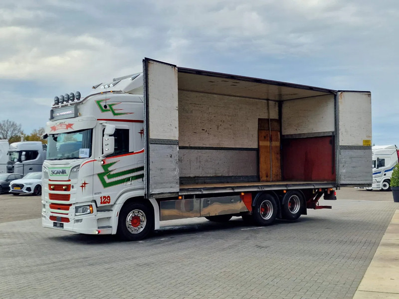 Scania R580 V8 NGS Highline 6x2 - Box with sidedoors - Loadlift - Retarder - Full air - 475 wb - Kamion sandučar: slika Scania R580 V8 NGS Highline 6x2 - Box with sidedoors - Loadlift - Retarder - Full air - 475 wb - Kamion sandučar Scania R580 V8 NGS Highline 6x2 - Box with sidedoors - Loadlift - Retarder - Full air - 475 wb - Kamion sandučar: slika Scania R580 V8 NGS Highline 6x2 - Box with sidedoors - Loadlift - Retarder - Full air - 475 wb - Kamion sandučar