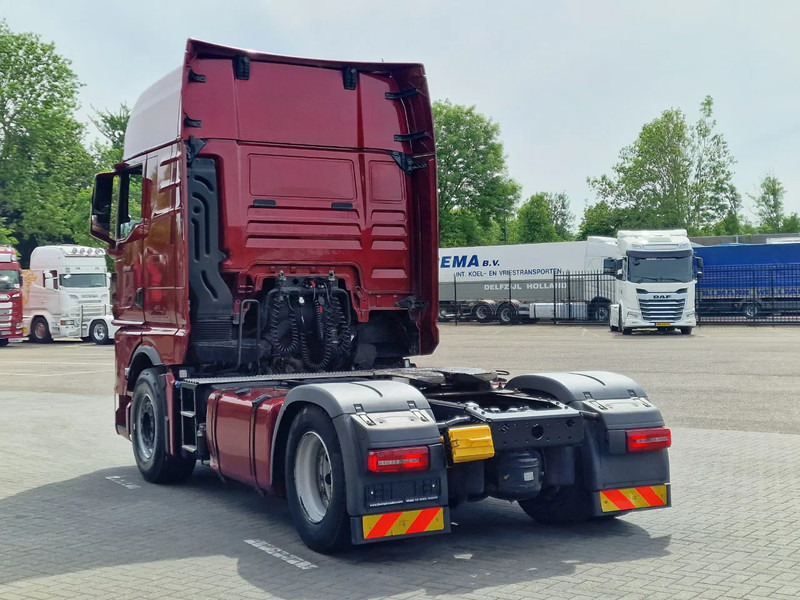 MAN TGX 18.510 4x2 - Retarder - Night clima - 2x tank - Navi - Full spoiler - Tegljač: slika MAN TGX 18.510 4x2 - Retarder - Night clima - 2x tank - Navi - Full spoiler - Tegljač MAN TGX 18.510 4x2 - Retarder - Night clima - 2x tank - Navi - Full spoiler - Tegljač: slika MAN TGX 18.510 4x2 - Retarder - Night clima - 2x tank - Navi - Full spoiler - Tegljač