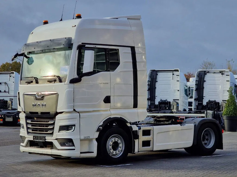 MAN TGX 18.540 GX - New - Retarder - Night clima - Alcoa - Multiple units - NEW - Tegljač: slika MAN TGX 18.540 GX - New - Retarder - Night clima - Alcoa - Multiple units - NEW - Tegljač MAN TGX 18.540 GX - New - Retarder - Night clima - Alcoa - Multiple units - NEW - Tegljač: slika MAN TGX 18.540 GX - New - Retarder - Night clima - Alcoa - Multiple units - NEW - Tegljač