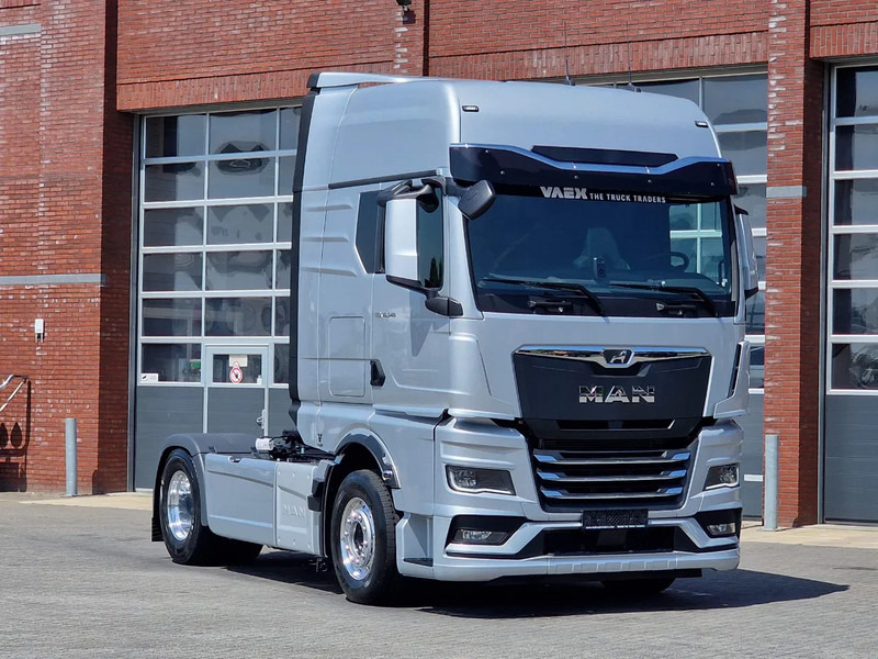 MAN TGX 18.540 GX - New - Retarder - Night clima - Alcoa - Show truck - Ledbar - - Tegljač: slika MAN TGX 18.540 GX - New - Retarder - Night clima - Alcoa - Show truck - Ledbar - - Tegljač MAN TGX 18.540 GX - New - Retarder - Night clima - Alcoa - Show truck - Ledbar - - Tegljač: slika MAN TGX 18.540 GX - New - Retarder - Night clima - Alcoa - Show truck - Ledbar - - Tegljač