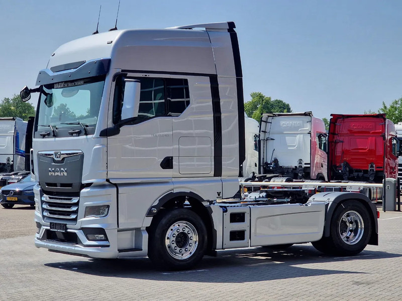MAN TGX 18.540 GX - New - Retarder - Night clima - Alcoa - Show truck - Ledbar - - Tegljač: slika MAN TGX 18.540 GX - New - Retarder - Night clima - Alcoa - Show truck - Ledbar - - Tegljač MAN TGX 18.540 GX - New - Retarder - Night clima - Alcoa - Show truck - Ledbar - - Tegljač: slika MAN TGX 18.540 GX - New - Retarder - Night clima - Alcoa - Show truck - Ledbar - - Tegljač