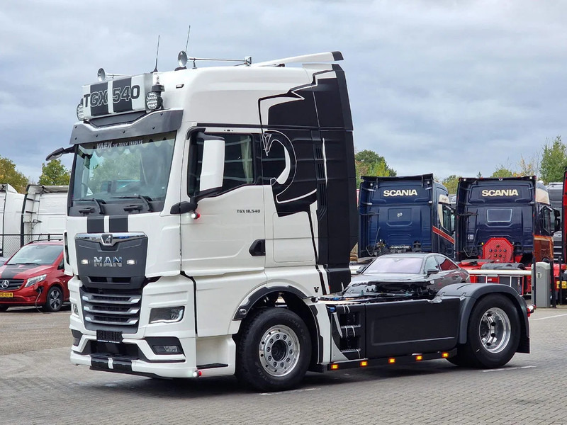 MAN TGX 18.540 GX - New - Retarder - Night clima - Alcoa - Show truck - Lightbar - - Tegljač: slika MAN TGX 18.540 GX - New - Retarder - Night clima - Alcoa - Show truck - Lightbar - - Tegljač MAN TGX 18.540 GX - New - Retarder - Night clima - Alcoa - Show truck - Lightbar - - Tegljač: slika MAN TGX 18.540 GX - New - Retarder - Night clima - Alcoa - Show truck - Lightbar - - Tegljač
