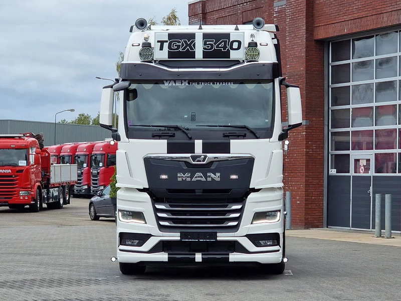 MAN TGX 18.540 GX - New - Retarder - Night clima - Alcoa - Show truck - Lightbar - - Tegljač: slika MAN TGX 18.540 GX - New - Retarder - Night clima - Alcoa - Show truck - Lightbar - - Tegljač MAN TGX 18.540 GX - New - Retarder - Night clima - Alcoa - Show truck - Lightbar - - Tegljač: slika MAN TGX 18.540 GX - New - Retarder - Night clima - Alcoa - Show truck - Lightbar - - Tegljač