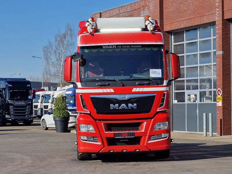 MAN TGX 26.560 XXL 6x2/4 - Custom interior - Steering axle - Euro 6 - AS Tronic - Tegljač: slika MAN TGX 26.560 XXL 6x2/4 - Custom interior - Steering axle - Euro 6 - AS Tronic - Tegljač MAN TGX 26.560 XXL 6x2/4 - Custom interior - Steering axle - Euro 6 - AS Tronic - Tegljač: slika MAN TGX 26.560 XXL 6x2/4 - Custom interior - Steering axle - Euro 6 - AS Tronic - Tegljač