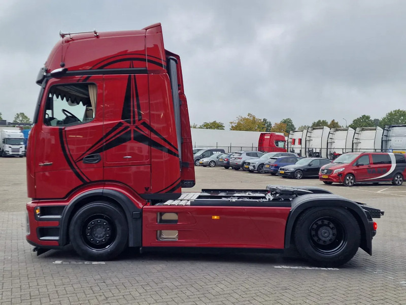 Mercedes-Benz Actros 1863 Pro Cab, Full Air, Retarder, Giga space, Style line, NEW, "Buffl interior" - Tegljač: slika Mercedes-Benz Actros 1863 Pro Cab, Full Air, Retarder, Giga space, Style line, NEW, "Buffl interior" - Tegljač Mercedes-Benz Actros 1863 Pro Cab, Full Air, Retarder, Giga space, Style line, NEW, "Buffl interior" - Tegljač: slika Mercedes-Benz Actros 1863 Pro Cab, Full Air, Retarder, Giga space, Style line, NEW, "Buffl interior" - Tegljač