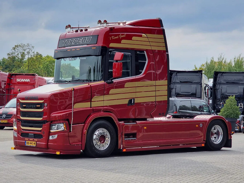 Scania 530ST V8 NGS Tuft R Torpedo - New - Full spec - BUFFL In- and Exterior - Show truck - Tegljač: slika Scania 530ST V8 NGS Tuft R Torpedo - New - Full spec - BUFFL In- and Exterior - Show truck - Tegljač Scania 530ST V8 NGS Tuft R Torpedo - New - Full spec - BUFFL In- and Exterior - Show truck - Tegljač: slika Scania 530ST V8 NGS Tuft R Torpedo - New - Full spec - BUFFL In- and Exterior - Show truck - Tegljač