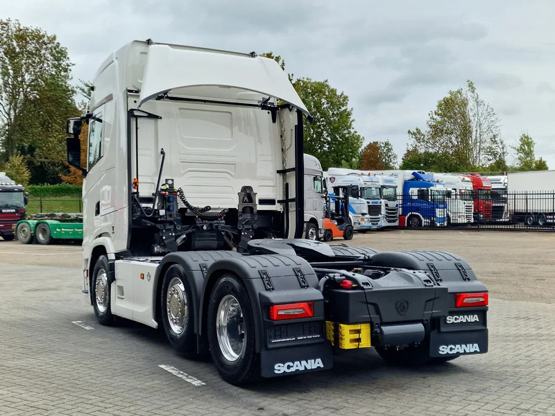 Scania 660S V8 NGS Highline 6x2/4 - New - Full spec - Retarder - Night clima - Leather - Led - Alcoa - Tegljač: slika Scania 660S V8 NGS Highline 6x2/4 - New - Full spec - Retarder - Night clima - Leather - Led - Alcoa - Tegljač Scania 660S V8 NGS Highline 6x2/4 - New - Full spec - Retarder - Night clima - Leather - Led - Alcoa - Tegljač: slika Scania 660S V8 NGS Highline 6x2/4 - New - Full spec - Retarder - Night clima - Leather - Led - Alcoa - Tegljač
