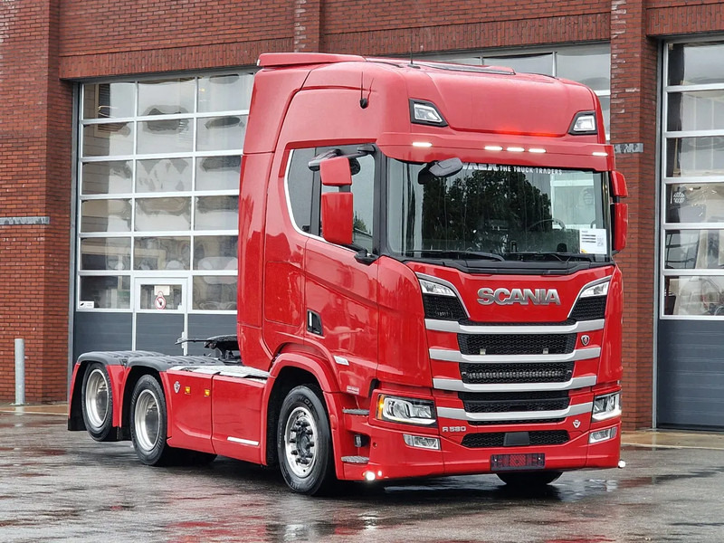 Scania R580 V8 NGS Highline 6x2 - Retarder - Leather - Full air - 3.15 WB - Navi - Led - No EGR - Tegljač: slika Scania R580 V8 NGS Highline 6x2 - Retarder - Leather - Full air - 3.15 WB - Navi - Led - No EGR - Tegljač Scania R580 V8 NGS Highline 6x2 - Retarder - Leather - Full air - 3.15 WB - Navi - Led - No EGR - Tegljač: slika Scania R580 V8 NGS Highline 6x2 - Retarder - Leather - Full air - 3.15 WB - Navi - Led - No EGR - Tegljač