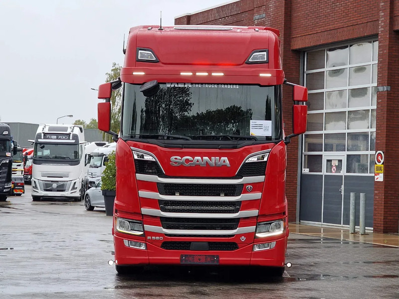 Scania R580 V8 NGS Highline 6x2 - Retarder - Leather - Full air - 3.15 WB - Navi - Led - No EGR - Tegljač: slika Scania R580 V8 NGS Highline 6x2 - Retarder - Leather - Full air - 3.15 WB - Navi - Led - No EGR - Tegljač Scania R580 V8 NGS Highline 6x2 - Retarder - Leather - Full air - 3.15 WB - Navi - Led - No EGR - Tegljač: slika Scania R580 V8 NGS Highline 6x2 - Retarder - Leather - Full air - 3.15 WB - Navi - Led - No EGR - Tegljač