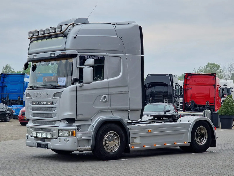 Scania R580 V8 Topline 4x2 - Full spec - Custom interior - Retarder - Night clima - Full air - Navi - Tegljač: slika Scania R580 V8 Topline 4x2 - Full spec - Custom interior - Retarder - Night clima - Full air - Navi - Tegljač Scania R580 V8 Topline 4x2 - Full spec - Custom interior - Retarder - Night clima - Full air - Navi - Tegljač: slika Scania R580 V8 Topline 4x2 - Full spec - Custom interior - Retarder - Night clima - Full air - Navi - Tegljač