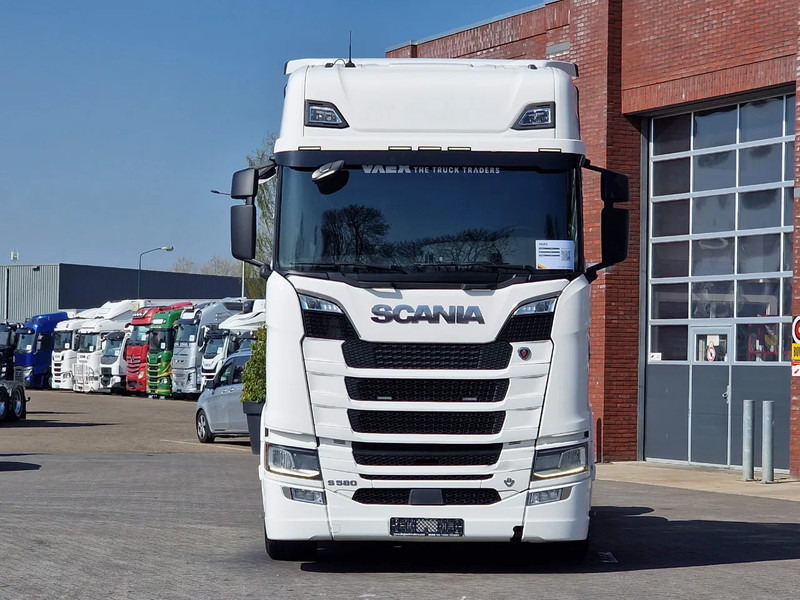 Scania S580 V8 NGS Highline 6x2 - Retarder - Full air - 3.15 WB - Navi - Led - Tegljač: slika Scania S580 V8 NGS Highline 6x2 - Retarder - Full air - 3.15 WB - Navi - Led - Tegljač Scania S580 V8 NGS Highline 6x2 - Retarder - Full air - 3.15 WB - Navi - Led - Tegljač: slika Scania S580 V8 NGS Highline 6x2 - Retarder - Full air - 3.15 WB - Navi - Led - Tegljač